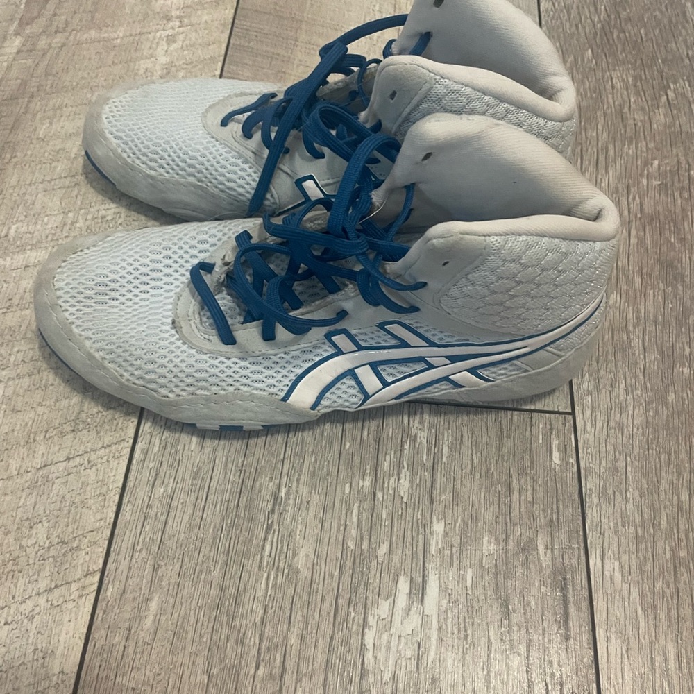 ASICS White and Blue High-Top wrestling shoes
